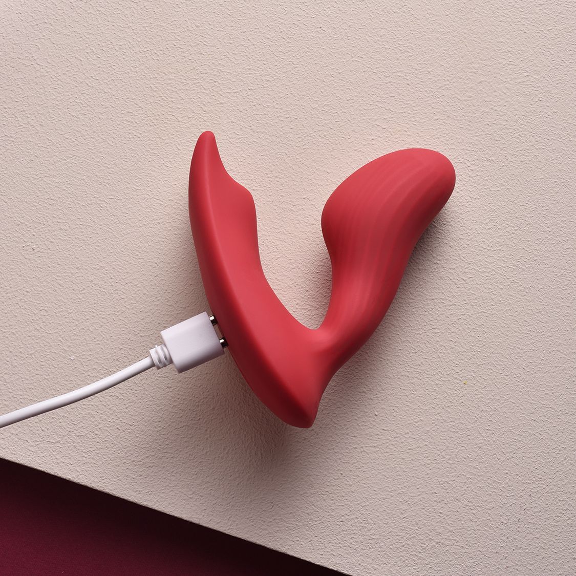 Magic Motion - Umi Smart Lay-on Vibrator Unisex - App Controlled