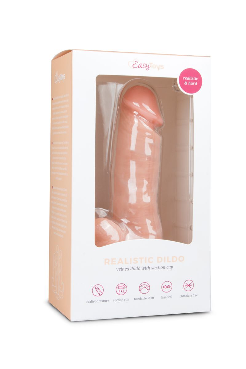 Realistic Dildo - 17,5 cm