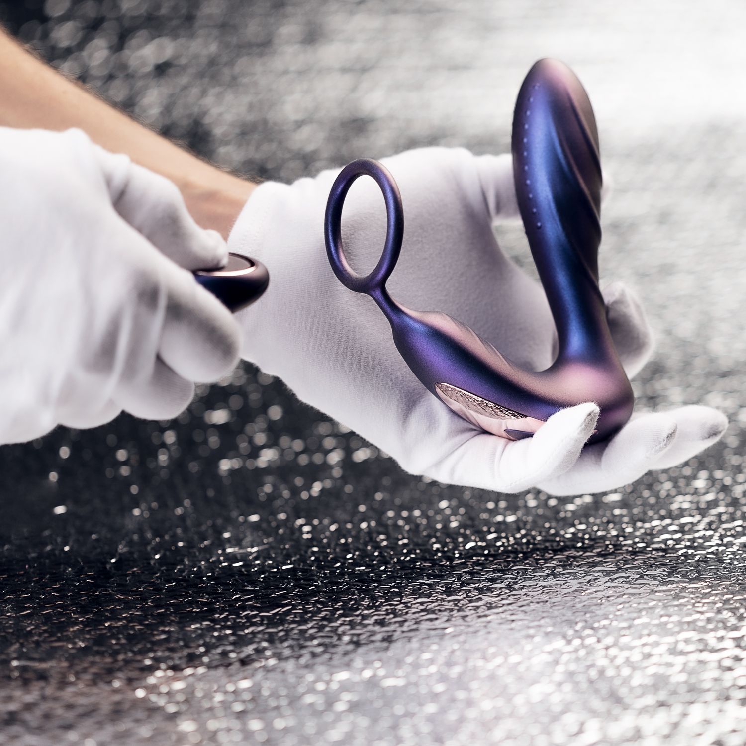 Hueman - Black Hole Anal Vibrator With Cockring