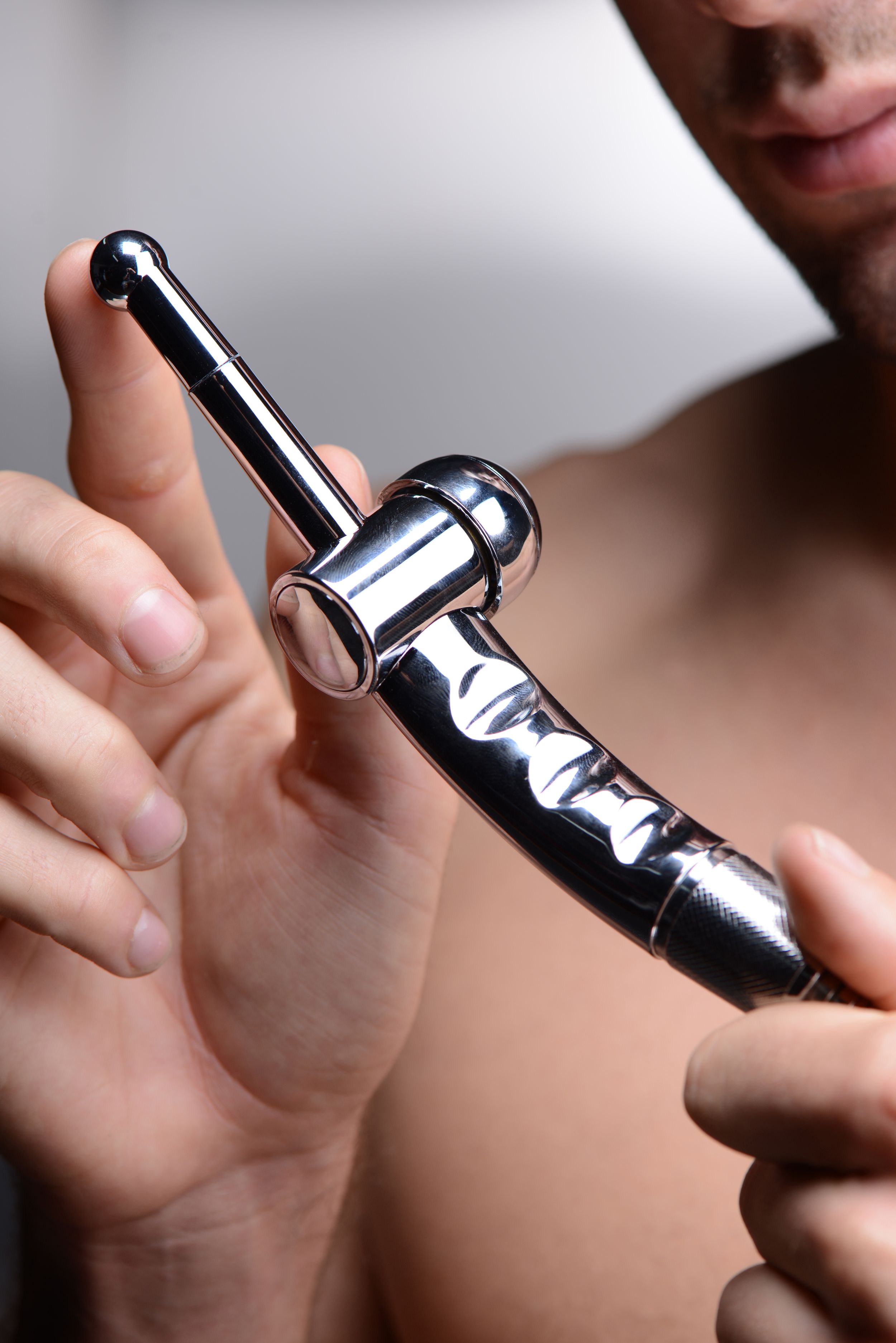 Shower Cleansing Nozzle with Flow Regulator