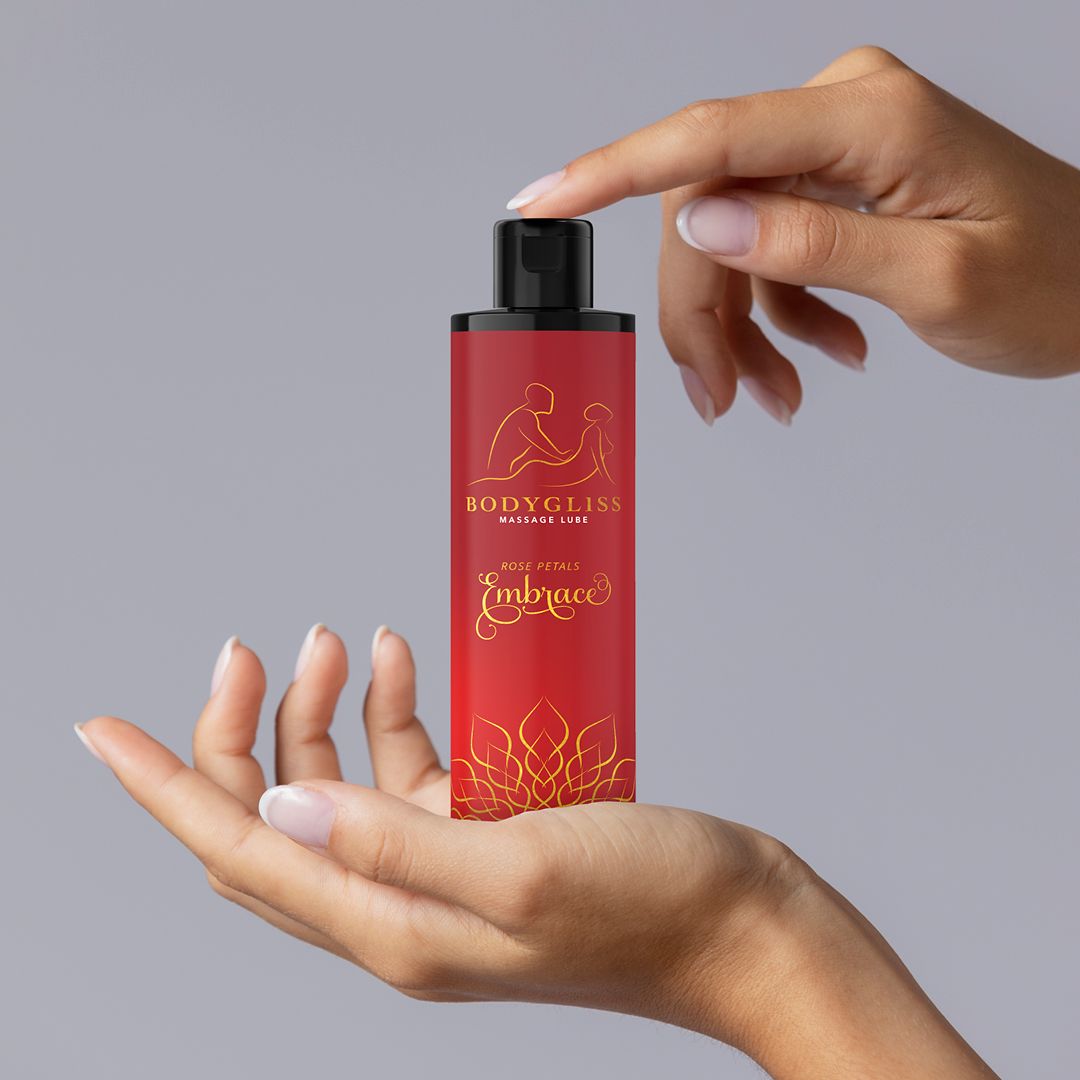 BodyGliss - Massage Oil And Lubricant in 1 Rose Petals -150 ml